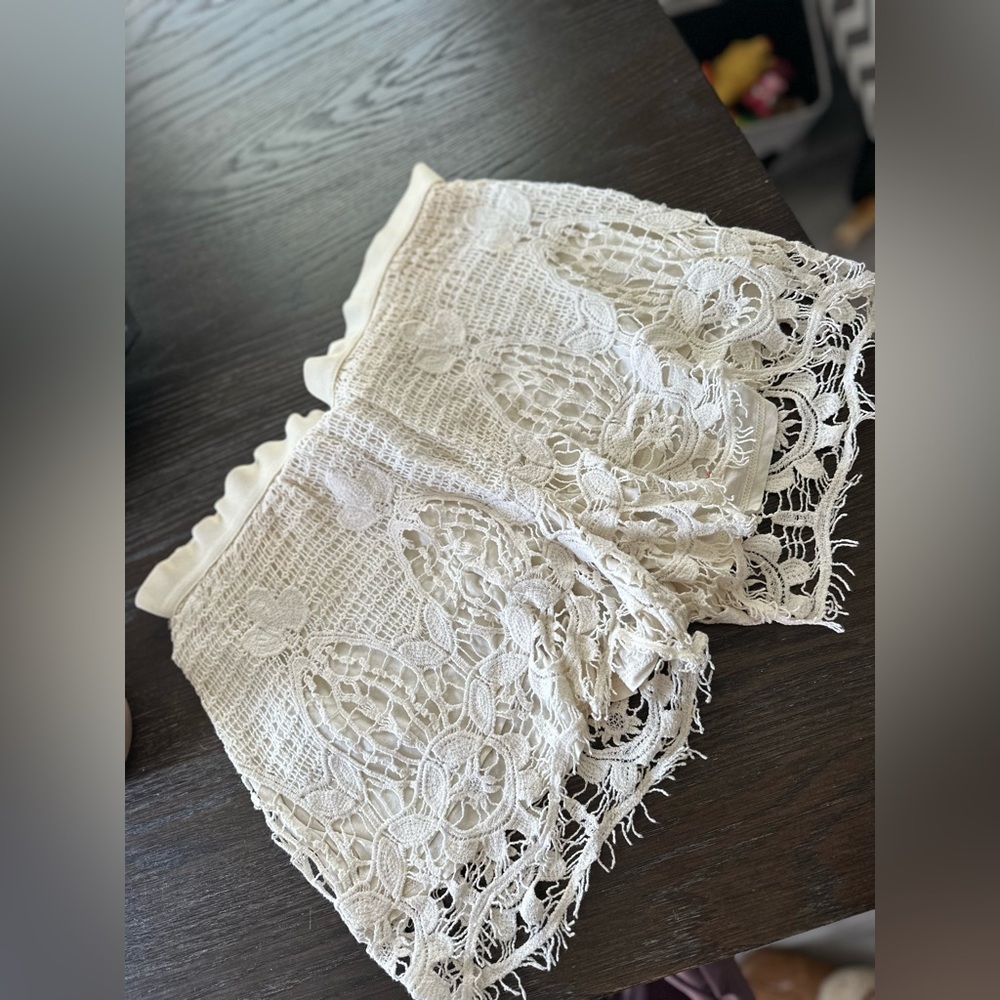 American eagle crochet shorts. Size medium.